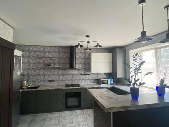 Оренда 3 кім. квартири, вул. Національної Гвардії. Парк. Центр. Ивано-Франковск