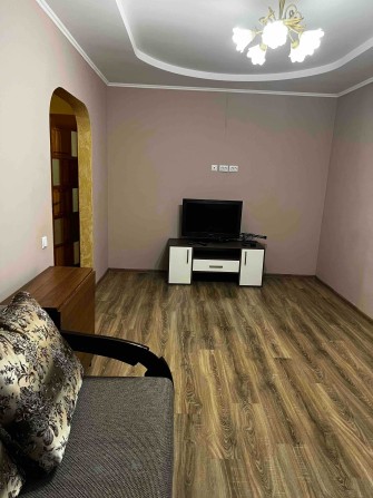 Здається в оренду 2-кімнатна квартира (вул. Залізнична) - фото 1