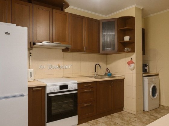 ОРЕНДА 3-кім. квартири, ЧАЙКА, Грушевського, Можна з тваринкою !!! Ровно