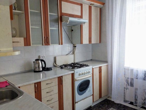 Оренда 1 кімнатної температури в р-ні 12 школи біля Політона. Рівне