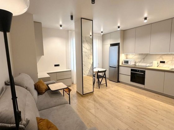 Оренда 1-квартири в новобудові район 12 школи Ровно