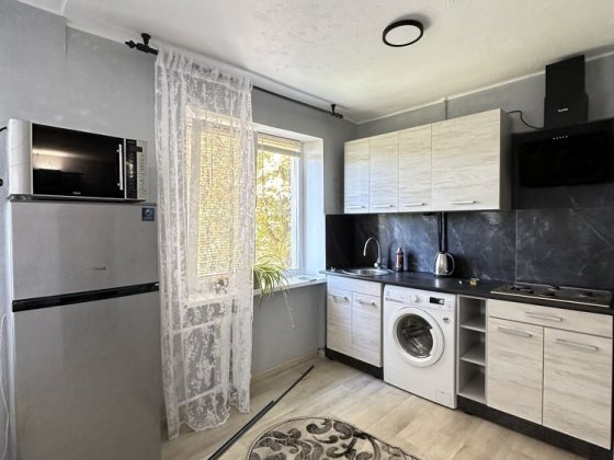 Алмазний, 2х кімнатна, 12000грн Полтава