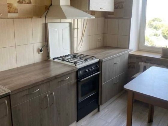 Боженко 2 кімнатна, 13000грн+ комунальні Полтава