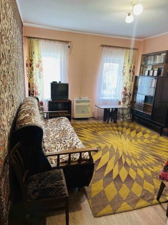 Оренда 2 кімнтної  квартира в центрі в приватному будинку - фото 1