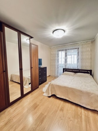 ЛЕВАДА Оренда сучасної просторої трикімнатноі квартири - фото 1