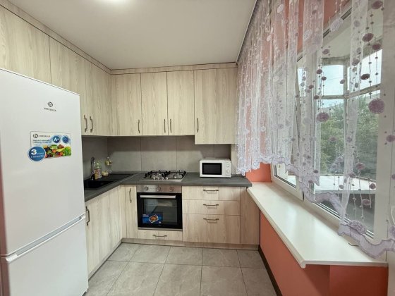 Оренда! 2-кімнатна квартира. Вул. В.Залозецького Черновцы