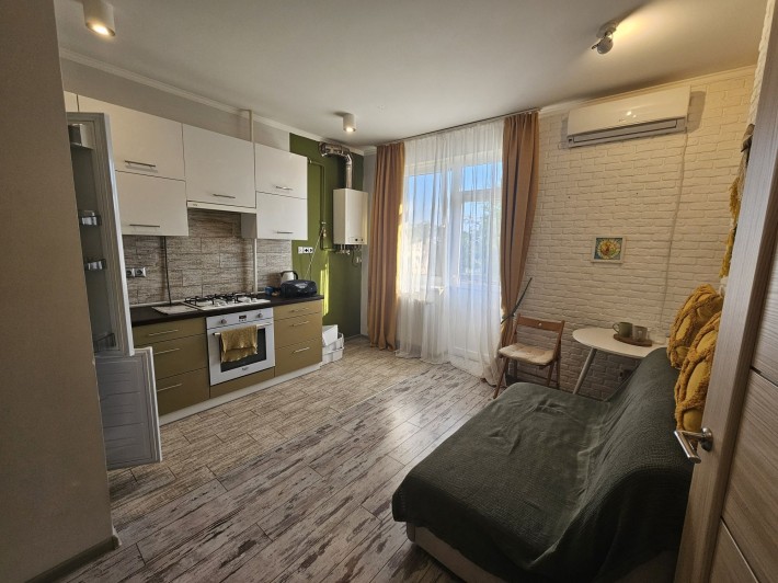 Здається 1,5 кімнатна в будинку клубного типу біля ТРЦ  "Дастор" - фото 1