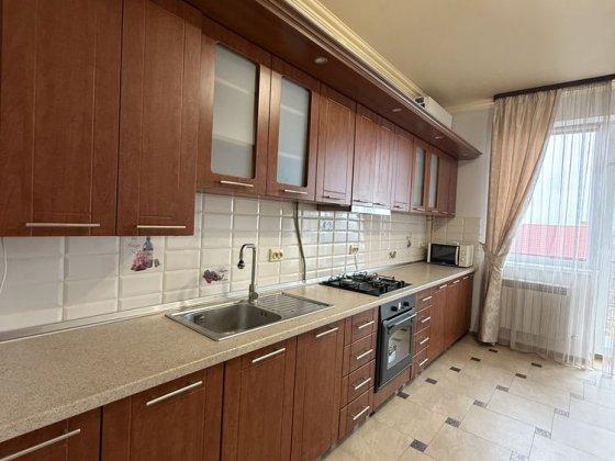 Оренда 3-х кімнатної. Ужгород