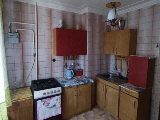 Огнівка поруч ринок та АТБ Полтава