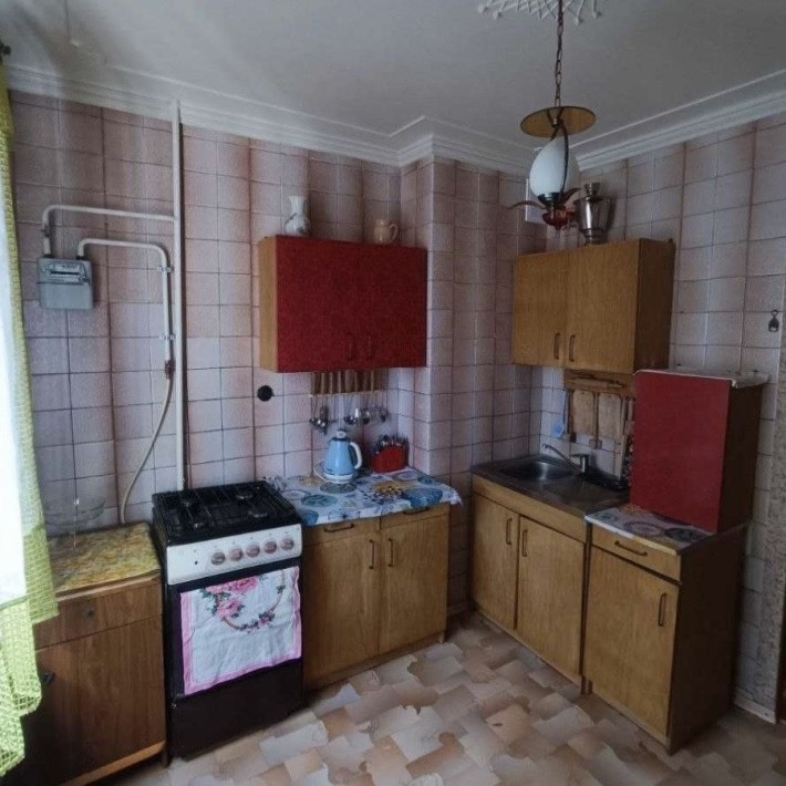 Огнівка поруч ринок та АТБ - фото 1