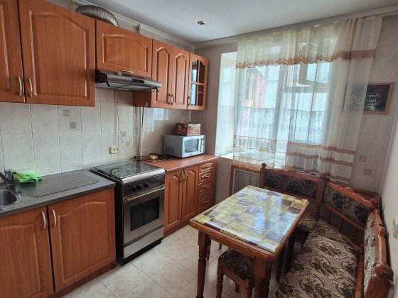 √ Оренда 2 кімнатної квартири в ЦЕНТРІ міста. Перша здача Рівне