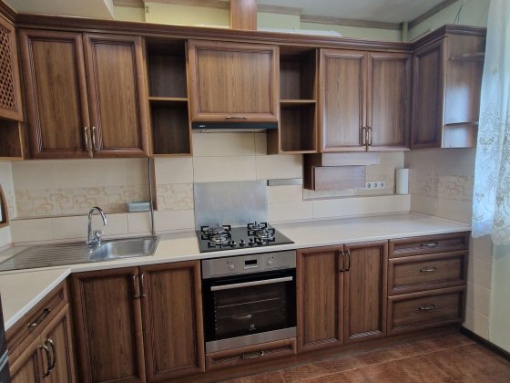 Здається 3-к. новоб. вул. Героїв Майдану (ПМК-76) Черновцы