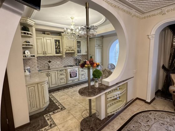 Оренда 3-кім новобудови з євроремонтом! Черновцы