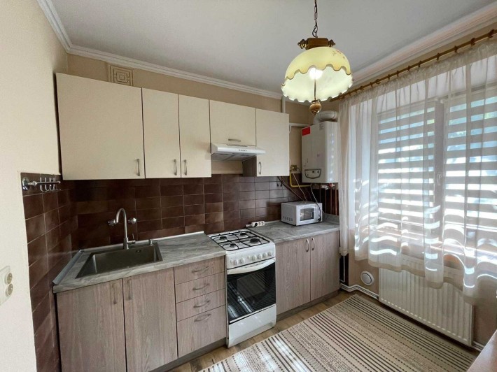 Оренда трикімнатної квартири в місті Ужгород - фото 1