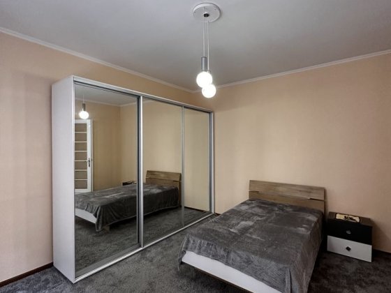 Здається в оренду 2-кімн в центрі міста Черновцы