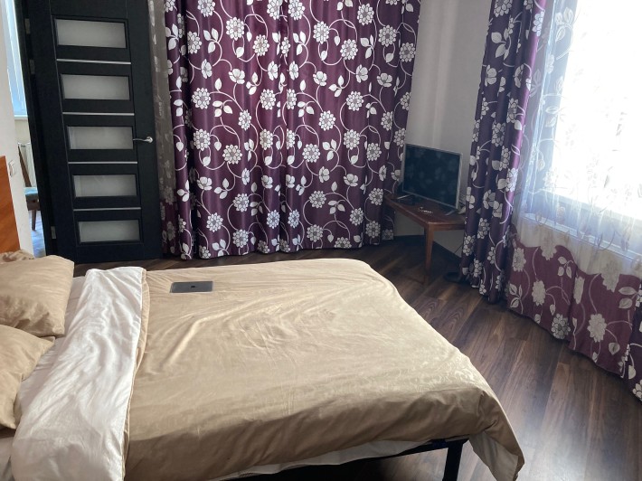 оренда трьох кімнатної квартири в центрі міста. - фото 1