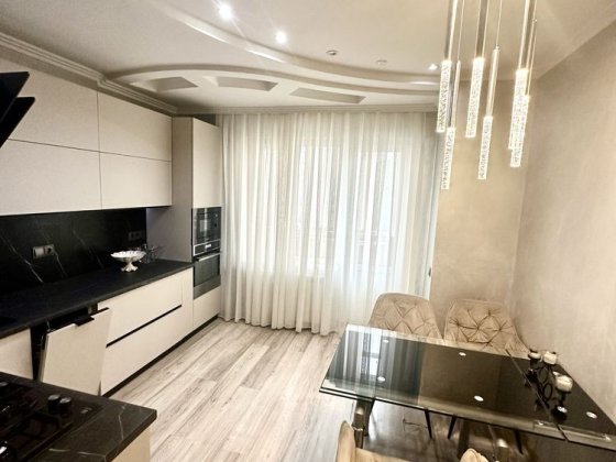 Здається 3 кім новобудова Черновцы