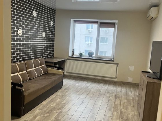 З 7.10 здається велика 1 кім на Пушкіна Черкаси