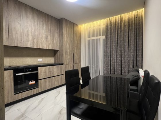 Оренда чудової однокімнатної квартири в ЖК Крістал. Ужгород