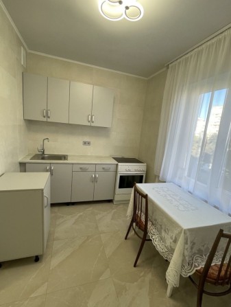 Оренда 1к квартира 43квм ст метро Академмістечко 7 хвилин - фото 1