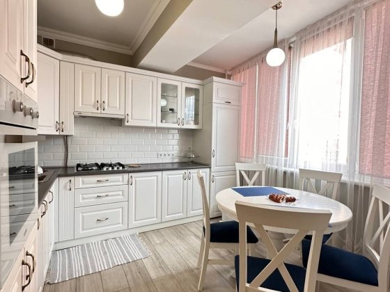 3 кімн.новобудова по вул.Ровенська Черновцы