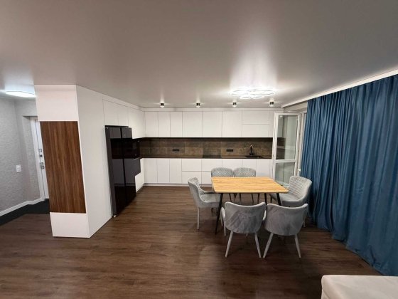 Оренда 3-кімнатної квартири (вул. Козацька 1/2). Від власника Черкаси