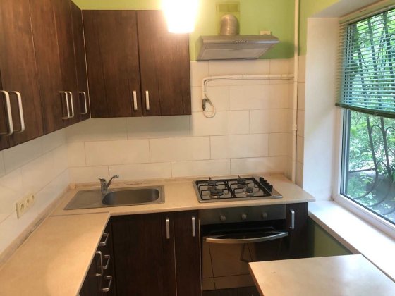 Здаю квартиру біля швидкісного трамваю та метро Шулявська. Київ