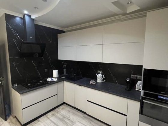 Оренда ШИКАРНОЇ 3-кім VIP новобудови! Спальний район міста!Повна компл Черновцы