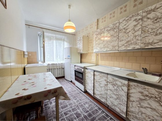 Оренда 3х кімнатної, ГОЛОВНА (ТЦ ДЕПОТ), ОКРЕМІ КІМНАТИ, ЛОДЖИЯ+балкон Черновцы