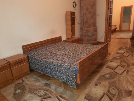 3-кімн., ЦЕНТР (Кобилянська) Черновцы