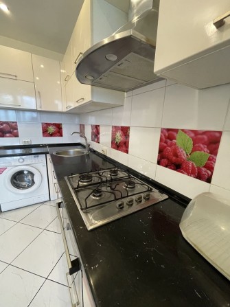 Чудова 2 кмн квартира вул Жужоми - фото 1