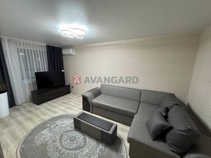 Перша здача в оренду 2-кімн. на Митниці - фото 1