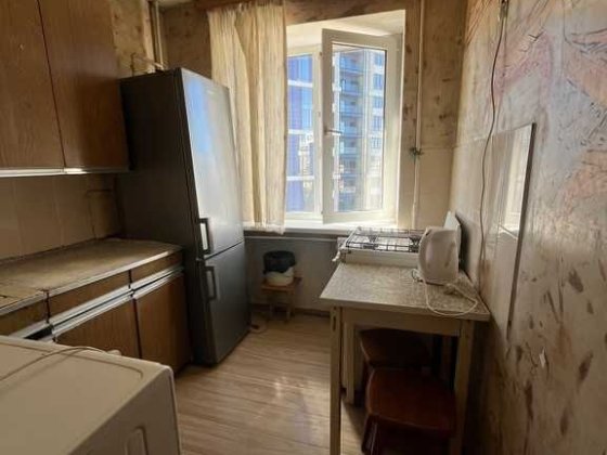 Сдам 2 кімнатну Печерськ р-н. Зверинецкая 63А. 7/9пов будинок Киев