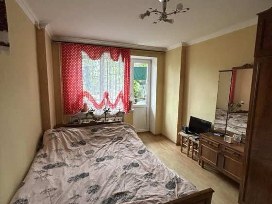 Здається 2-х кімнатна квартира на Комарова Чернівці