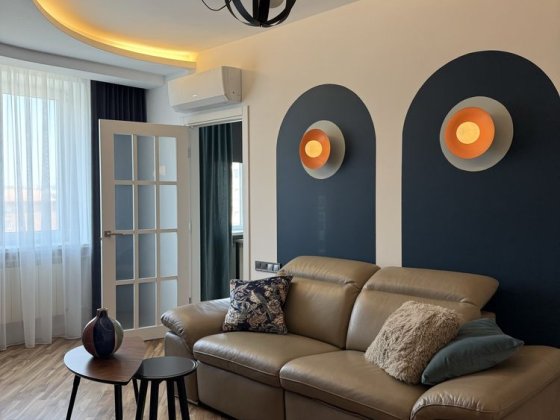 Оренда студіі + даі спальні на Г.Майдану Черновцы