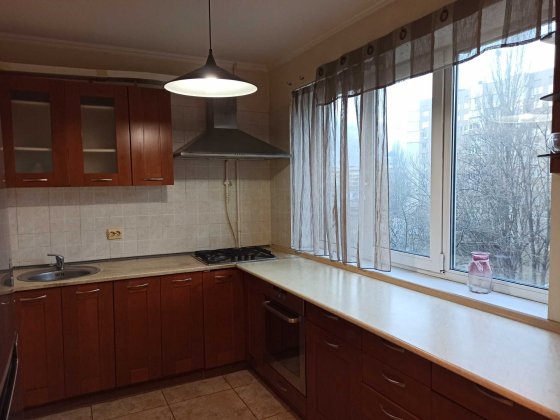 Оренда 3-кімн. квартири, Гната Юри 4. ТЦ Квадрат, метро Святошин Київ