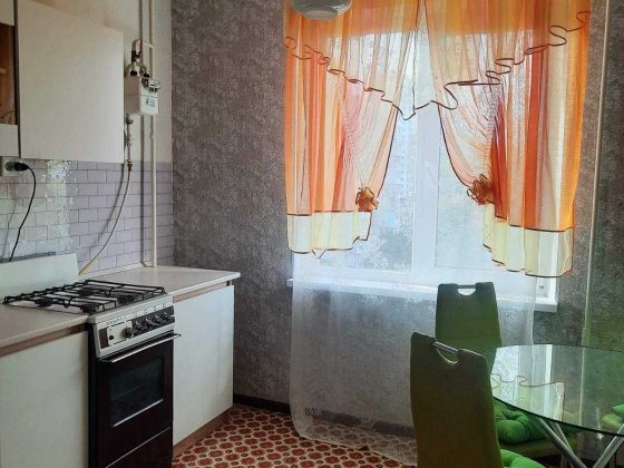 Оренда  приємної 2 к кв  в районі Митниця Черкассы