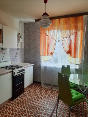 Оренда  приємної 2 к кв  в районі Митниця - фото 1