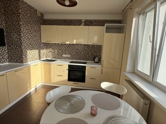 Оренда 2х кімнатної , вул. Драгоманова 6/1, поряд Ашан Киев