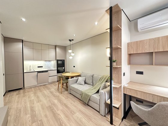 Перша оренда ! ЖК Файна Таун . Салютна 2 Київ