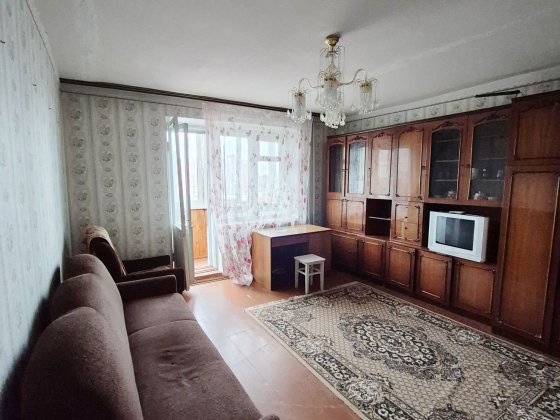 Оренда 1 кім. квартири біля Голівуду. Чернигов