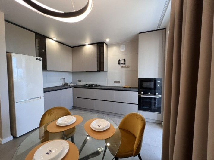 Здається Шикарна 1 кімната Перша здача район Академічний. - фото 1