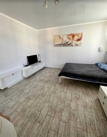 Здаэться 1-но кімнатна квартира в новобудові, відмінний стан. Все є. - фото 1