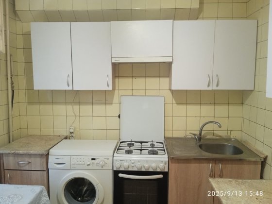 3-кімн. , Лісовий м-в, без комісії, 2 поверх Київ