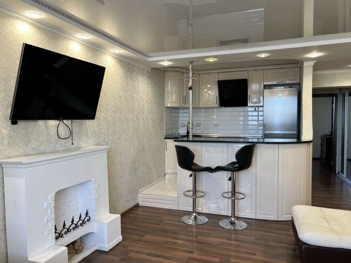 Оренда просторої євродвушки на Митниці з видом на Дніпро - фото 1