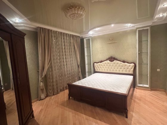 Сдам квартиру 2х кімнатну Позняки Київ