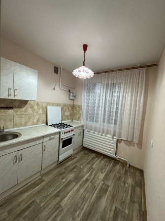 3 кім кв Електрон Голівуд школа 29 1/5 без меблів/техніки - фото 1