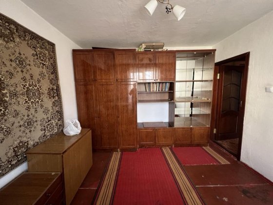 1 кімнатна квартира на Тяжилові. Оплата помісячно.