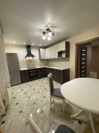 Оренда 1-кім.кв-ри в новобудові в центрі міста - фото 1