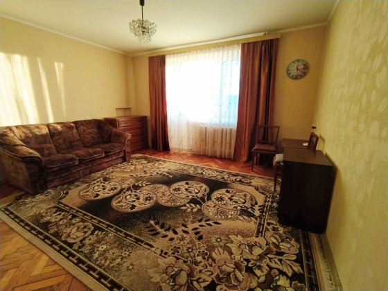 Оренда 1-кімнатної квартири в центрі, в районі  "Прогресу" Чернигов